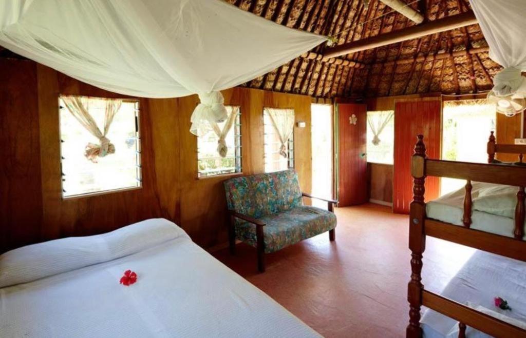 Nabua Lodge Naisisili Eksteriør bilde